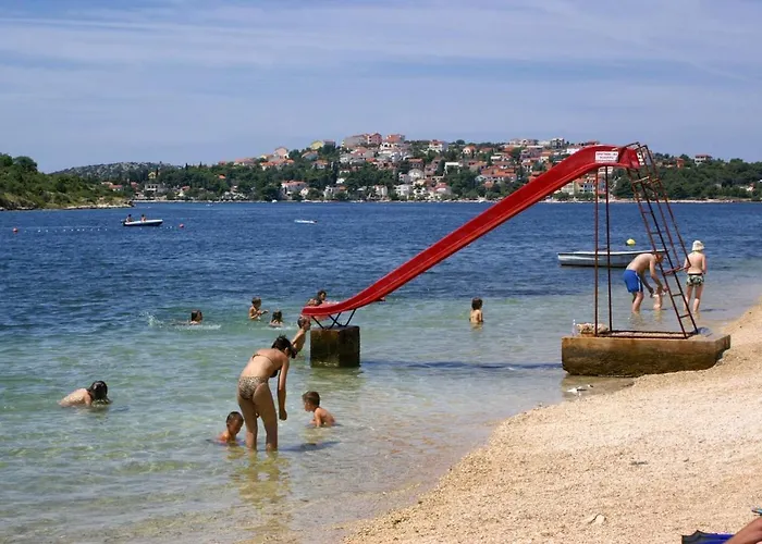 With Parking Space Sapina Doca, - 11739 דירה