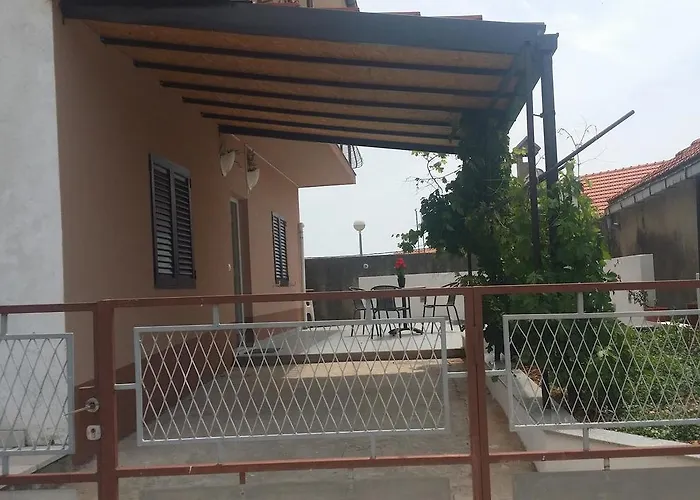 With Parking Space Sapina Doca, - 11739 * Rogoznica (Sibenik-Knin)