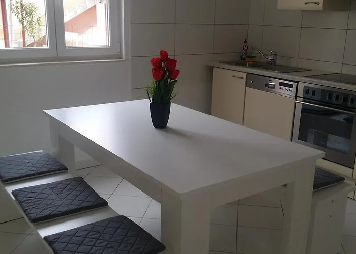 דירה With Parking Space Sapina Doca, - 11739